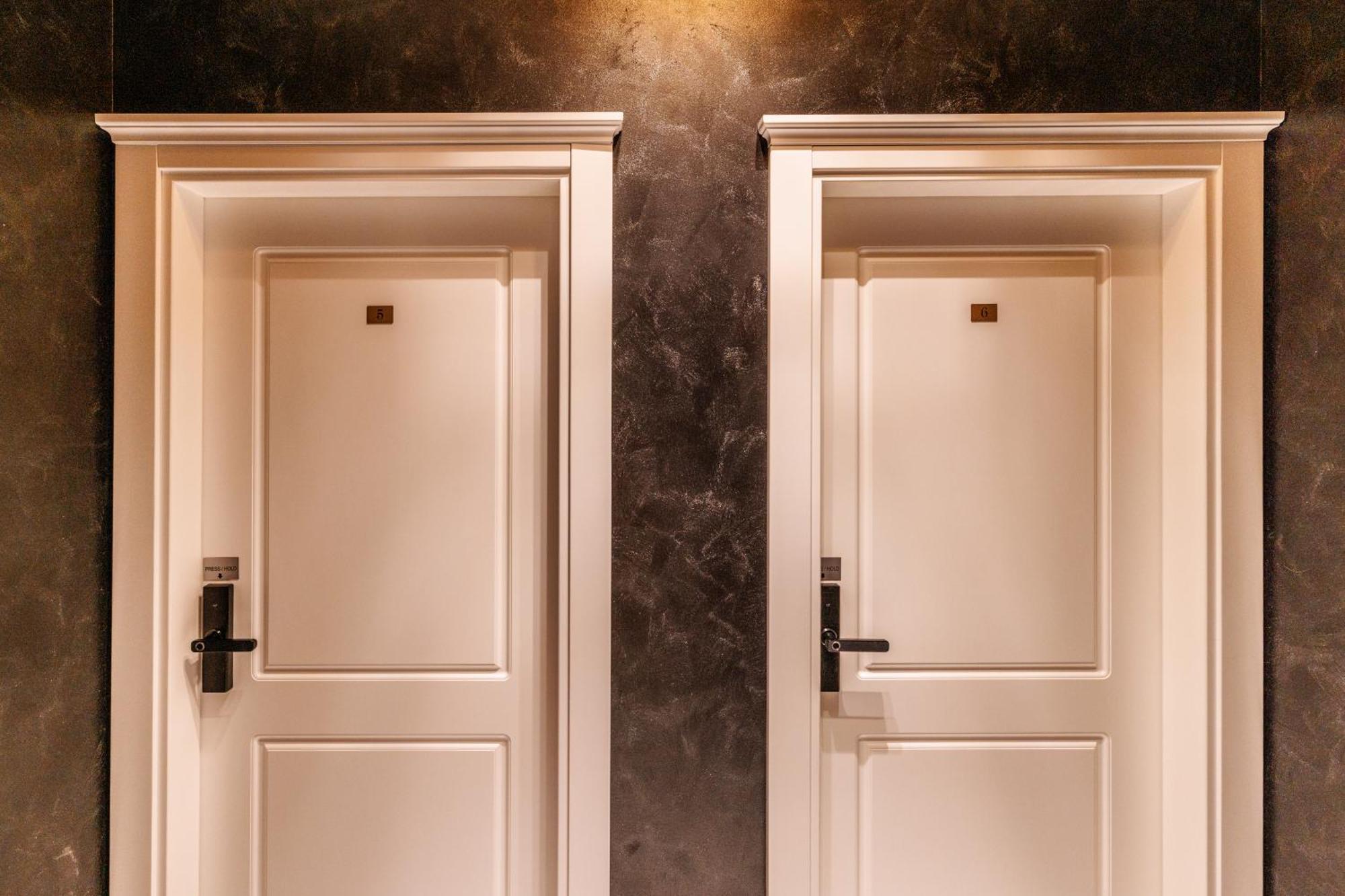 White Unique Apart Никшич Экстерьер фото